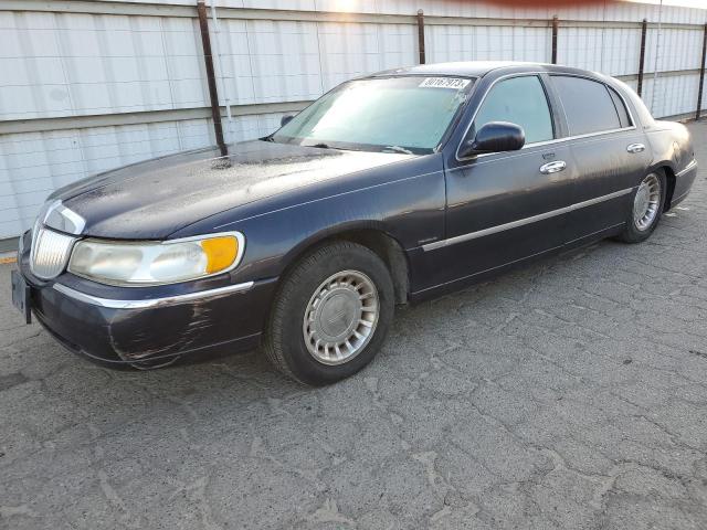 2000 Lincoln Town Car Executive