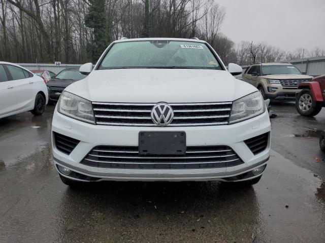 2017 VOLKSWAGEN TOUAREG WO WVGRF7BP8HD001101