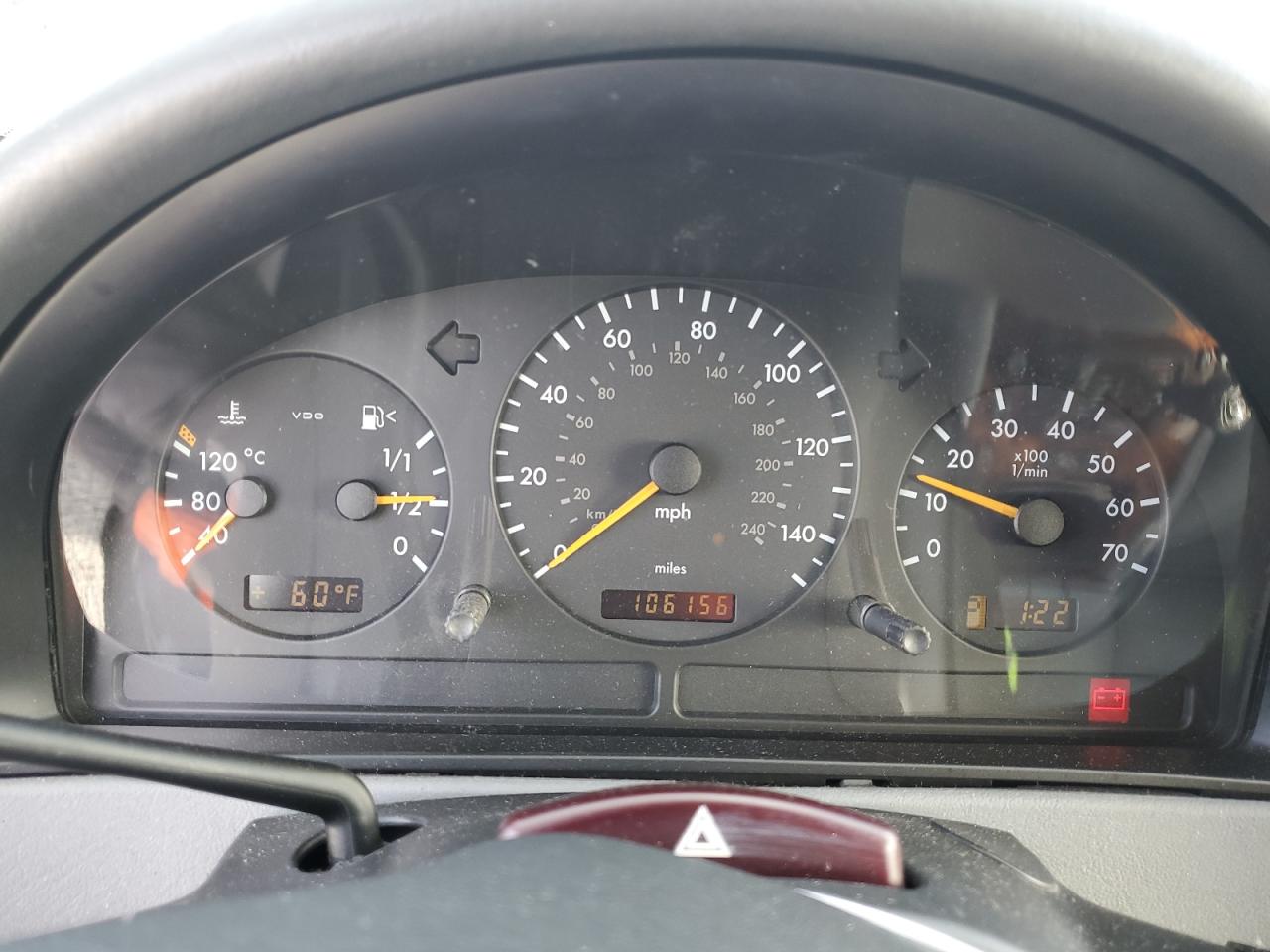 4jgab54e02a354286 4JGAB54E02A354286 2002 Mercedes-Benz Ml 320
