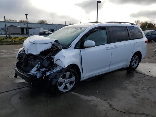 2016 Toyota Sienna LE