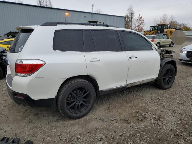 VIN 5TDBK3EH1DS227686 2013 Toyota Highlander, Base no.3