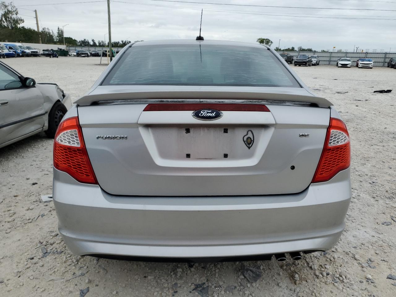 3FAHP0HA3AR201782 2010 Ford Fusion Se