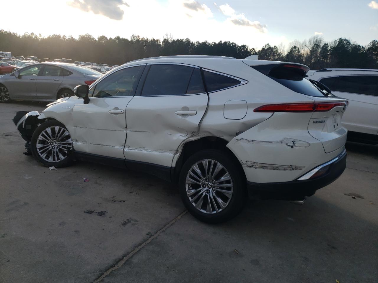 2021 Toyota Venza Le vin: JTEAAAAHXMJ048869