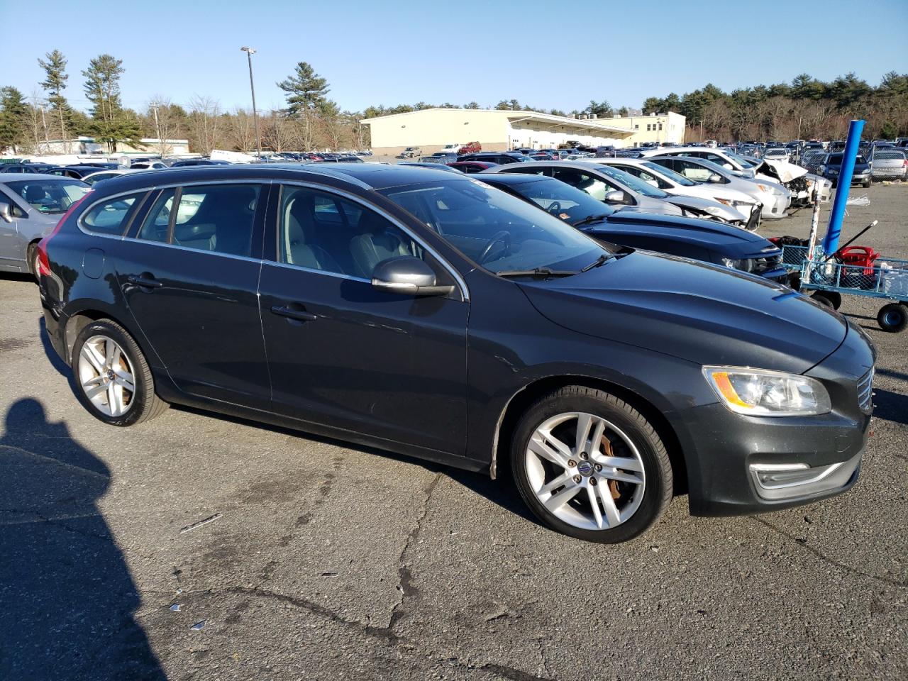 YV1612SK8F1264503 2015 Volvo V60 Premier