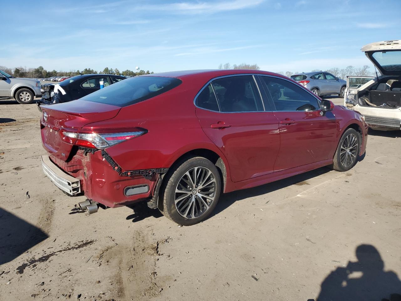 4T1B11HK1JU510381 TOYOTA CAMRY 2018