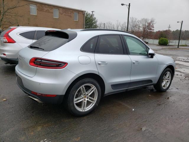 VIN WP1AA2A55HLB08937 2017 Porsche Macan no.3