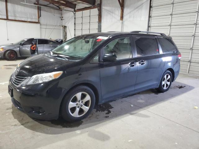 2014 Toyota Sienna LE