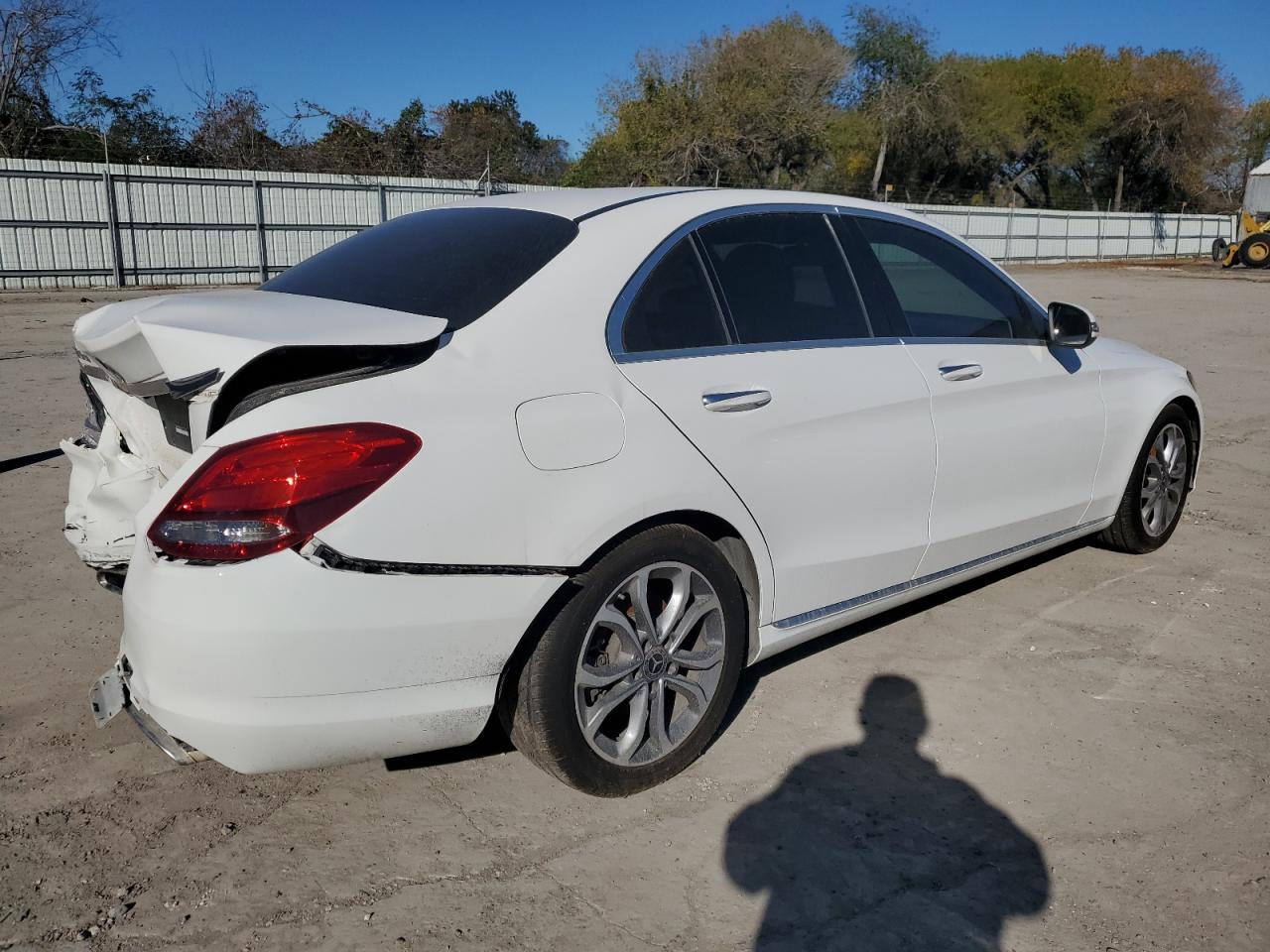 55SWF4JB8JU262608 2018 Mercedes-Benz C 300