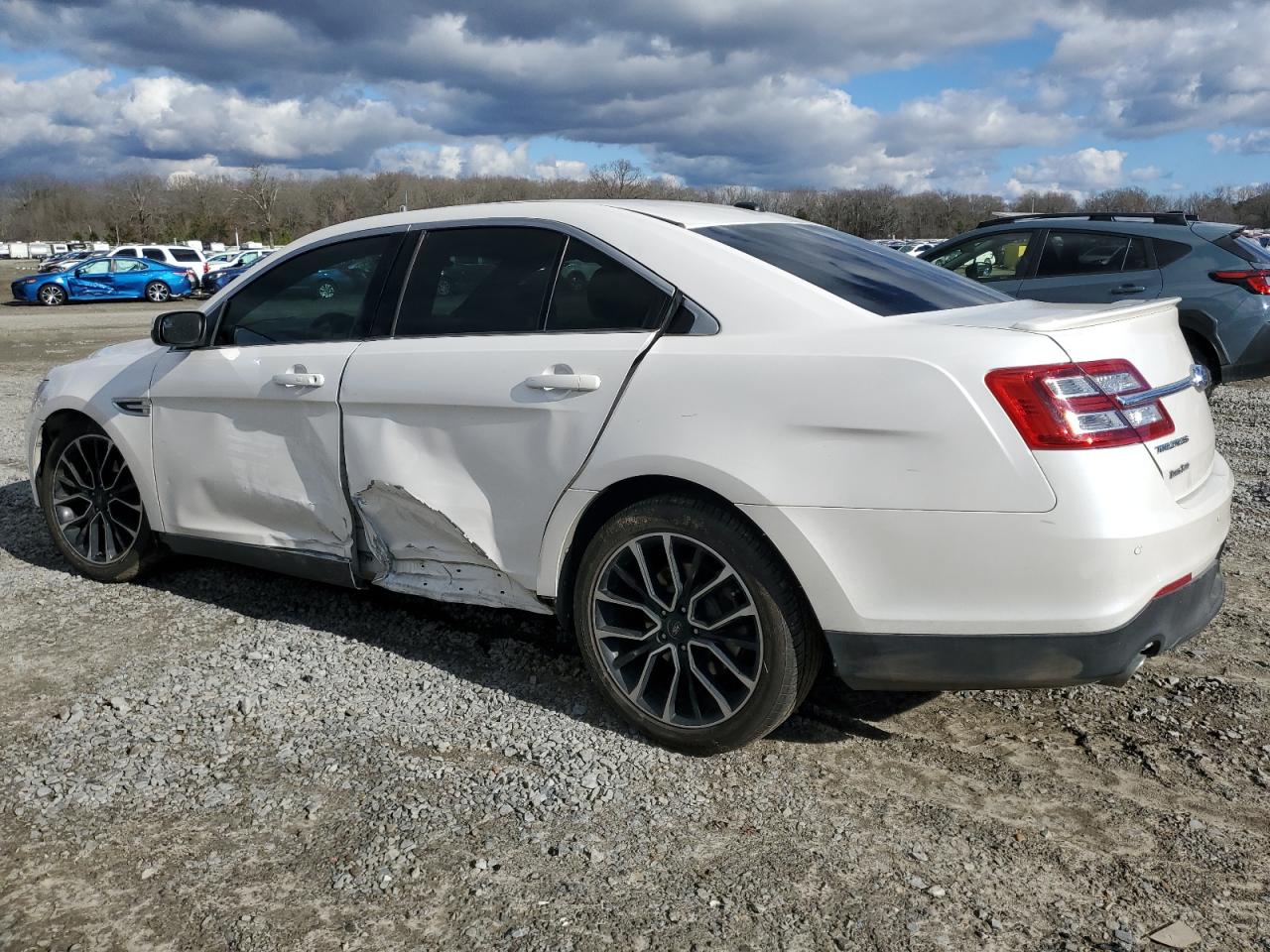 1FAHP2E88JG127859 2018 Ford Taurus Sel