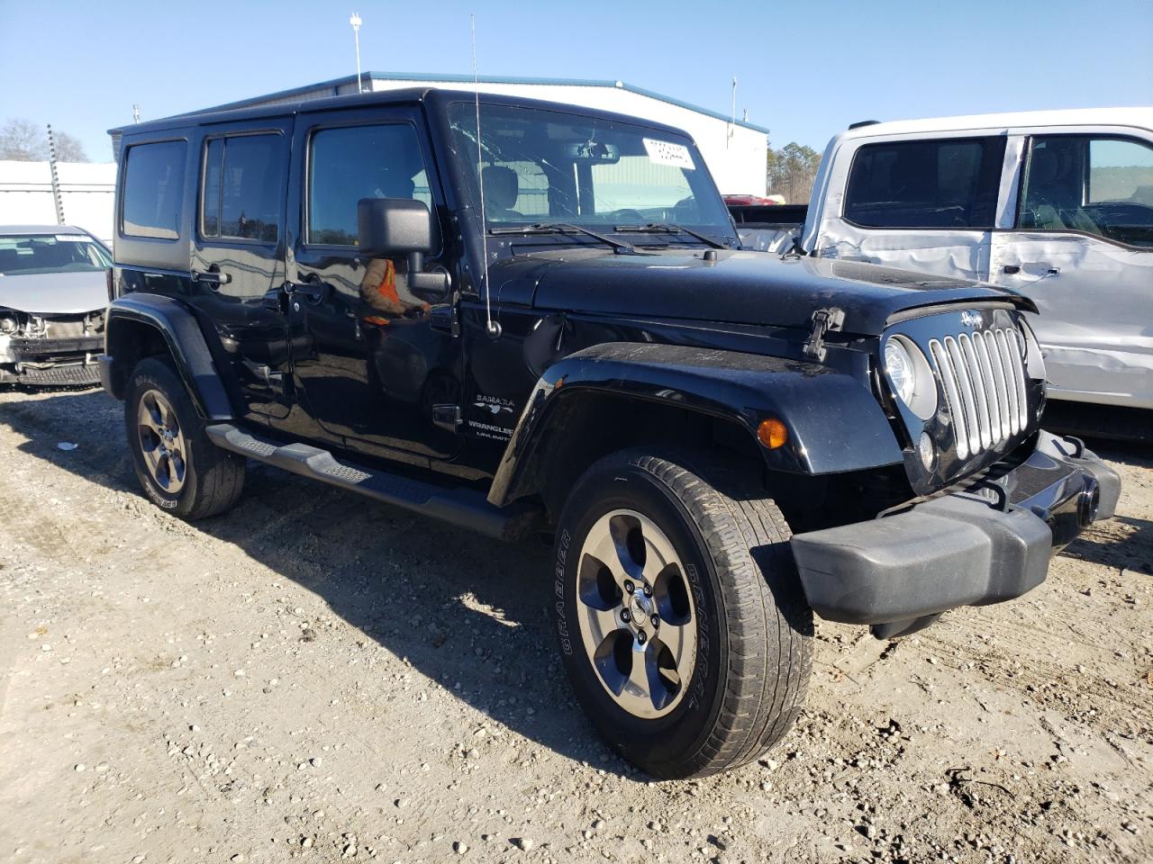 1C4HJWEGXJL920825 2018 Jeep Wrangler Unlimited Sahara