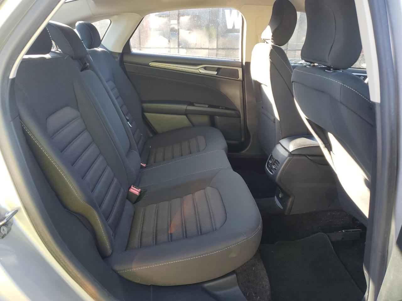 3FA6P0LU8HR317935 FORD FUSION 2017