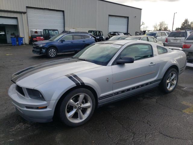 2005 Ford Mustang 