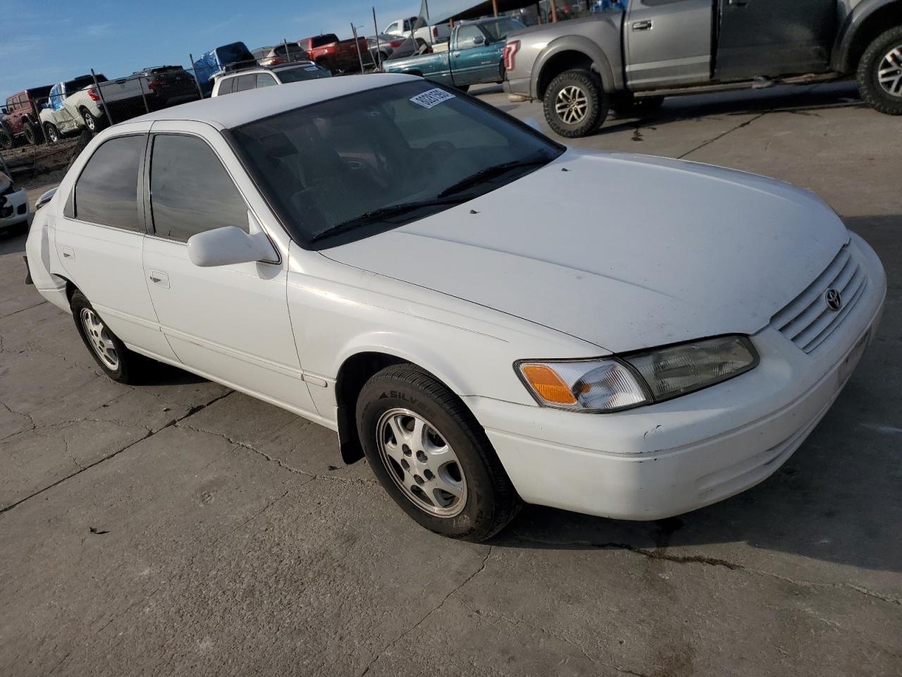 JT2BG22K8X0326551 1999 Toyota Camry Le