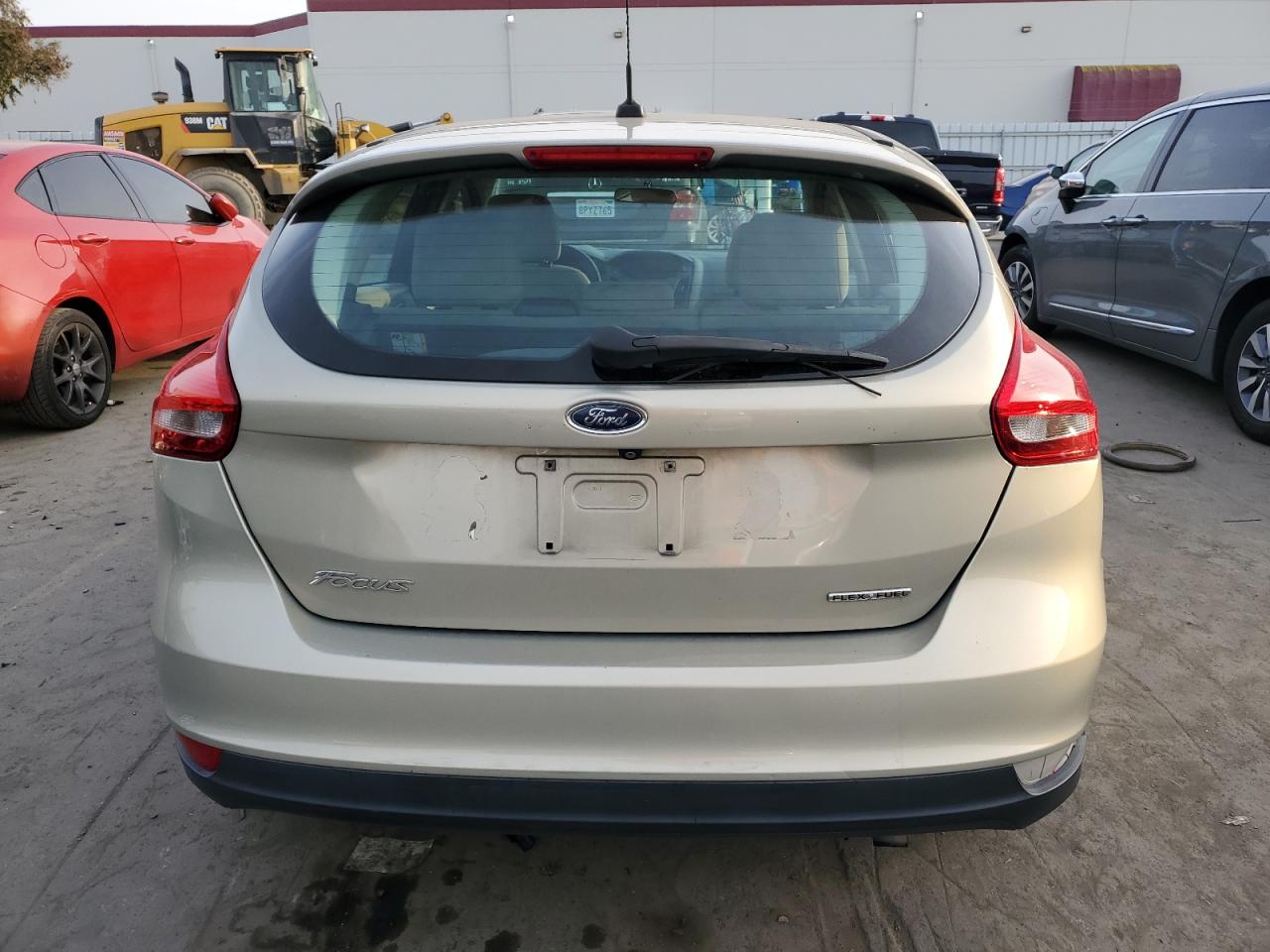 1FADP3K23FL317135 2015 Ford Focus Se