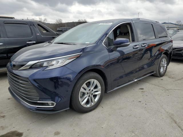 2022 Toyota Sienna Limited