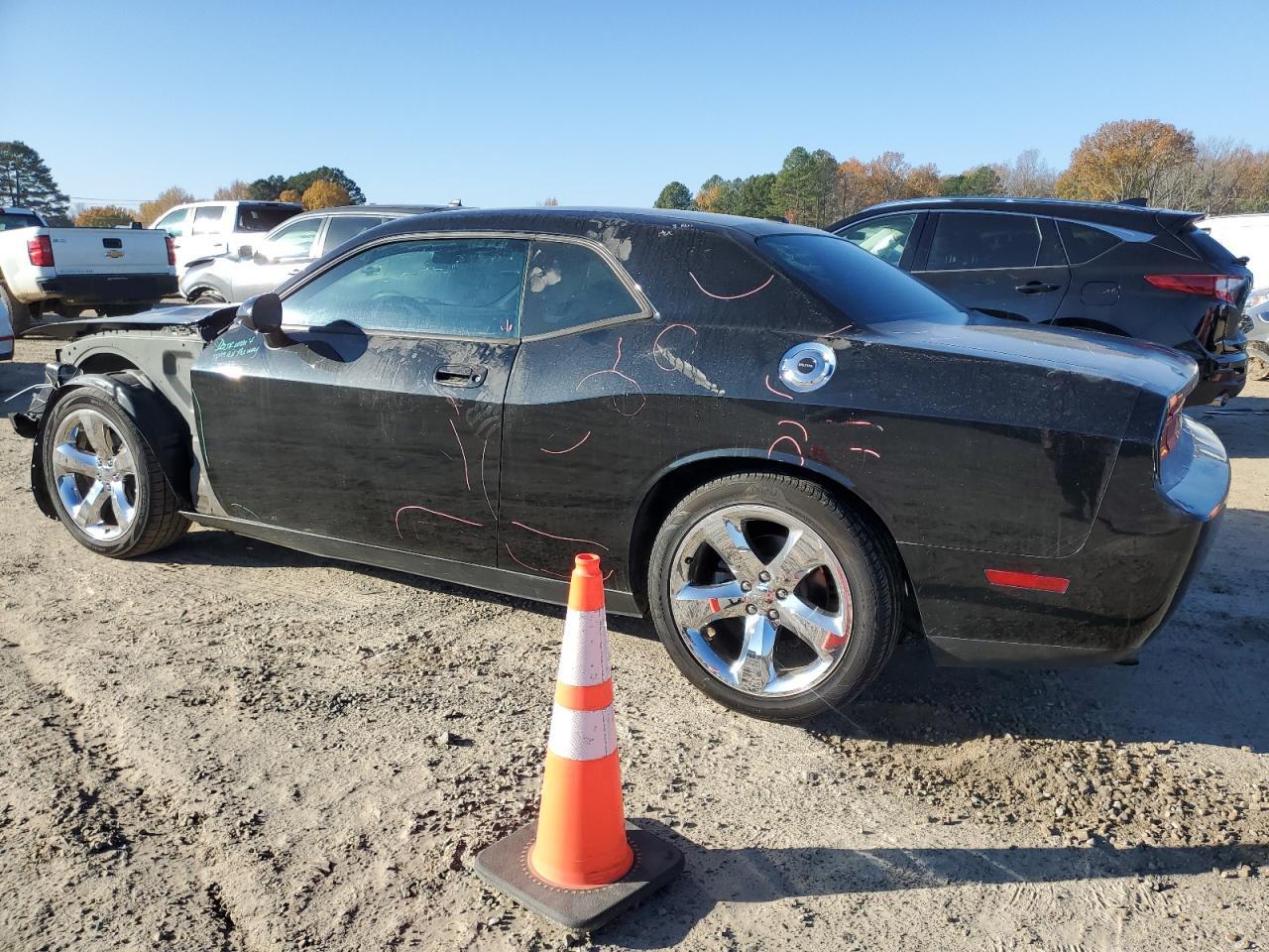 2B3CJ4DV8AH171326 2010 Dodge Challenger Se