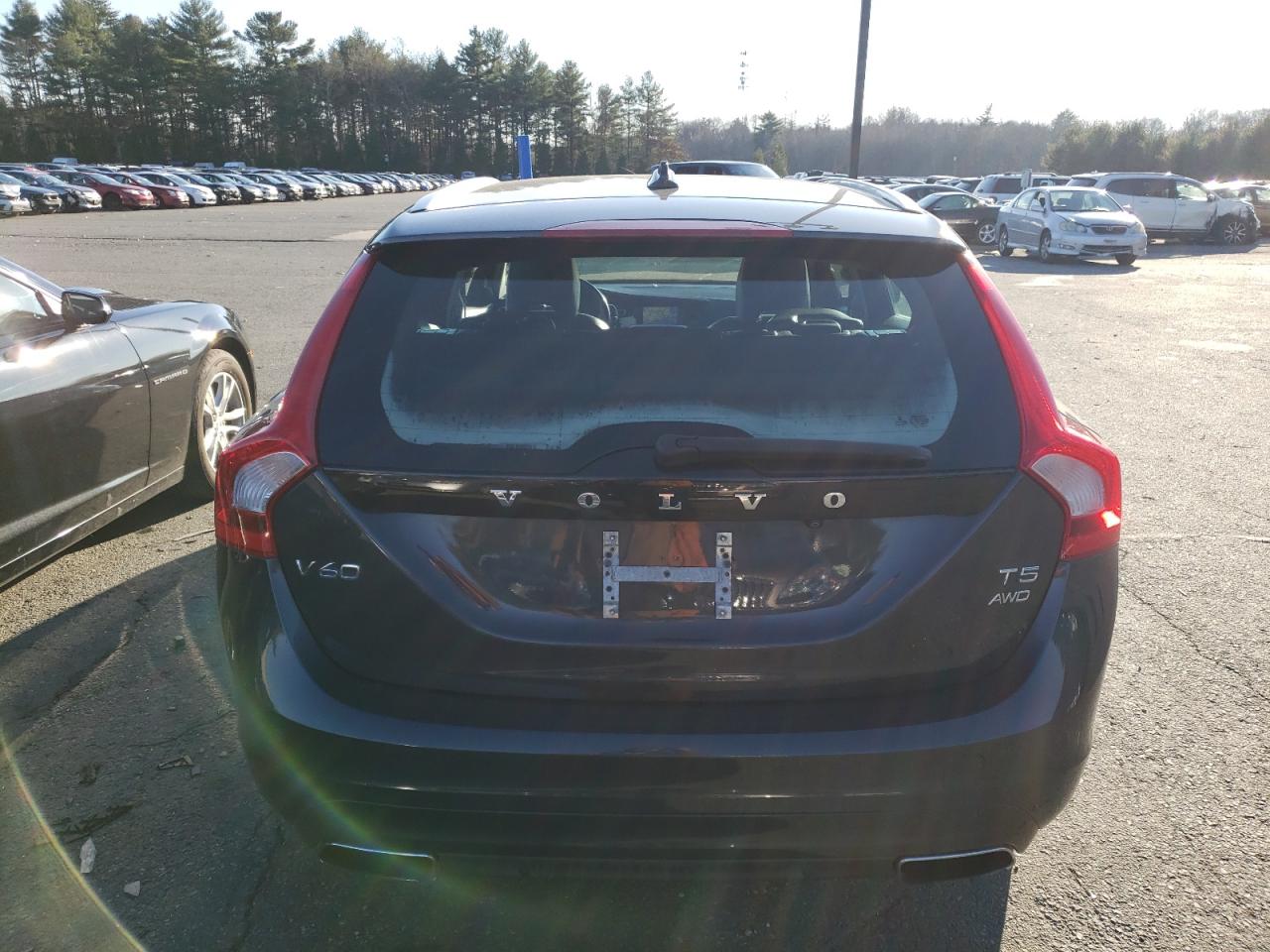 YV1612SK8F1264503 2015 Volvo V60 Premier