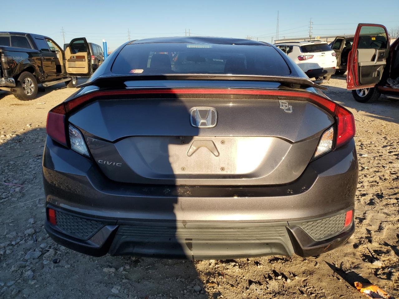 2HGFC4B02JH300496 HONDA CIVIC 2018