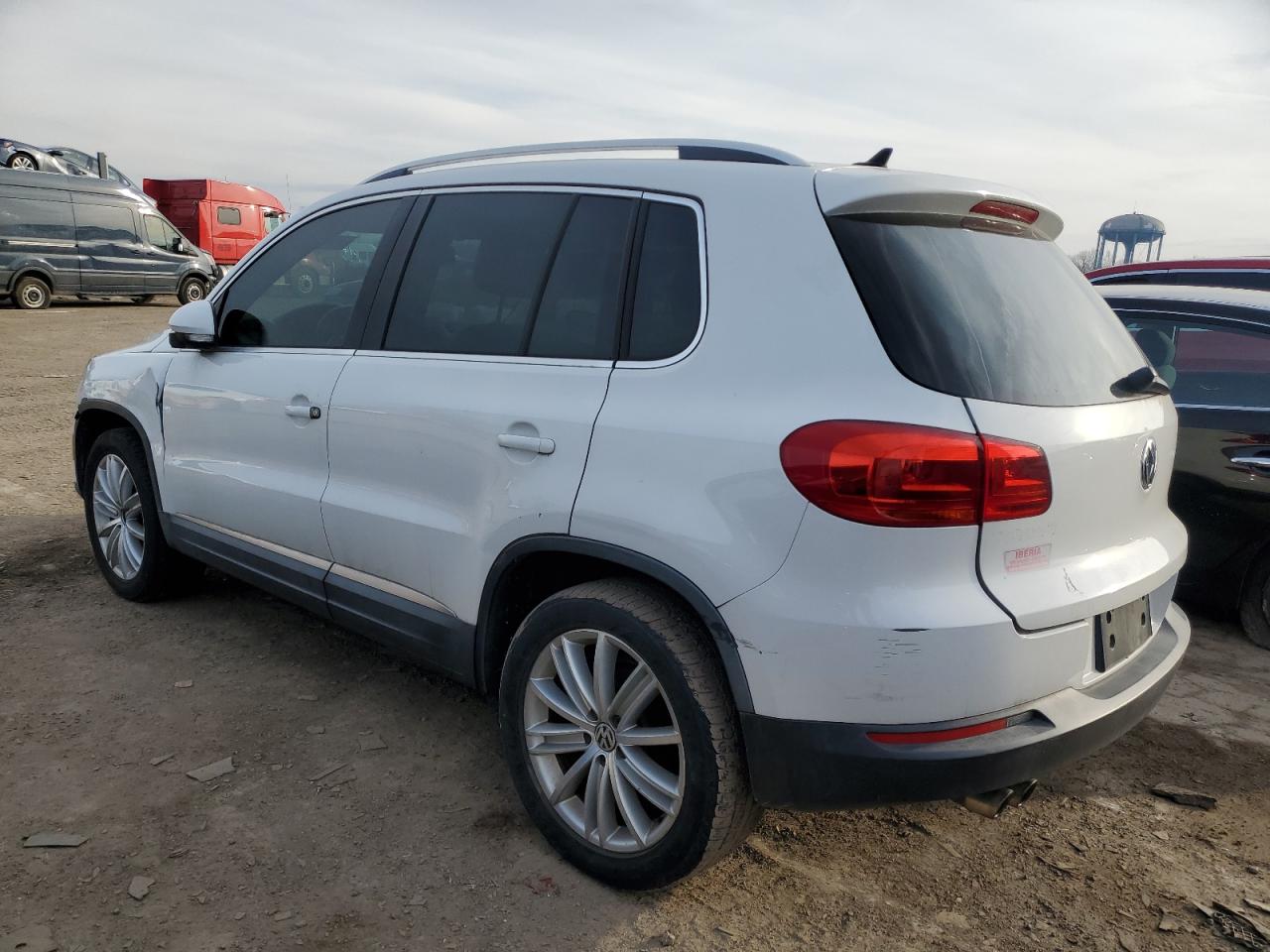 2013 Volkswagen Tiguan S vin: WVGAV3AX2DW614095