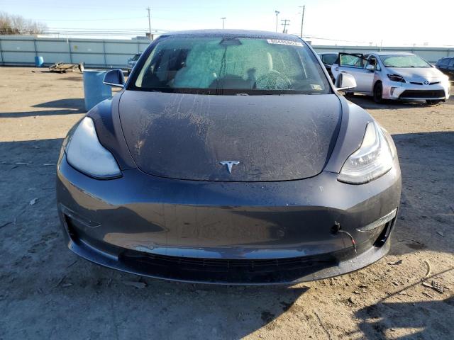 5YJ3E1EB9JF055208 | 2018 Tesla model 3