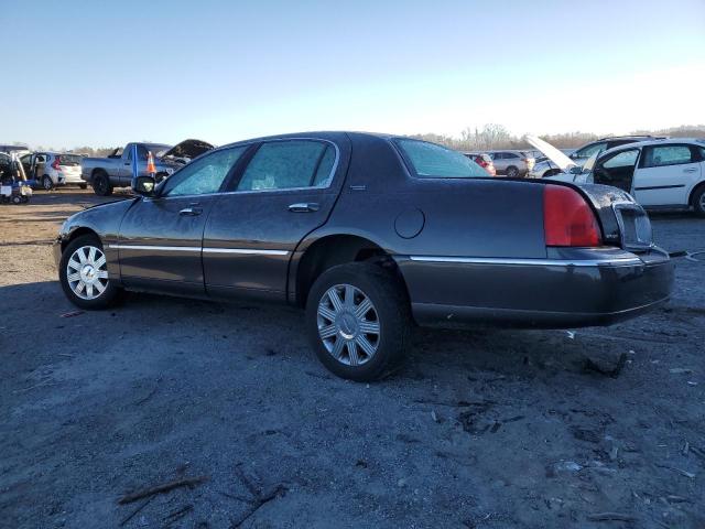 1LNHM82W25Y632803 2005 Lincoln Town Car Signature Limited