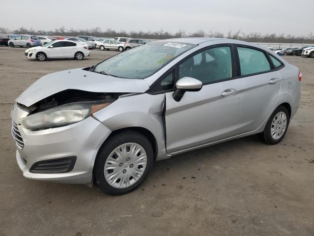 Lot #2452370851 2017 FORD FIESTA S salvage car