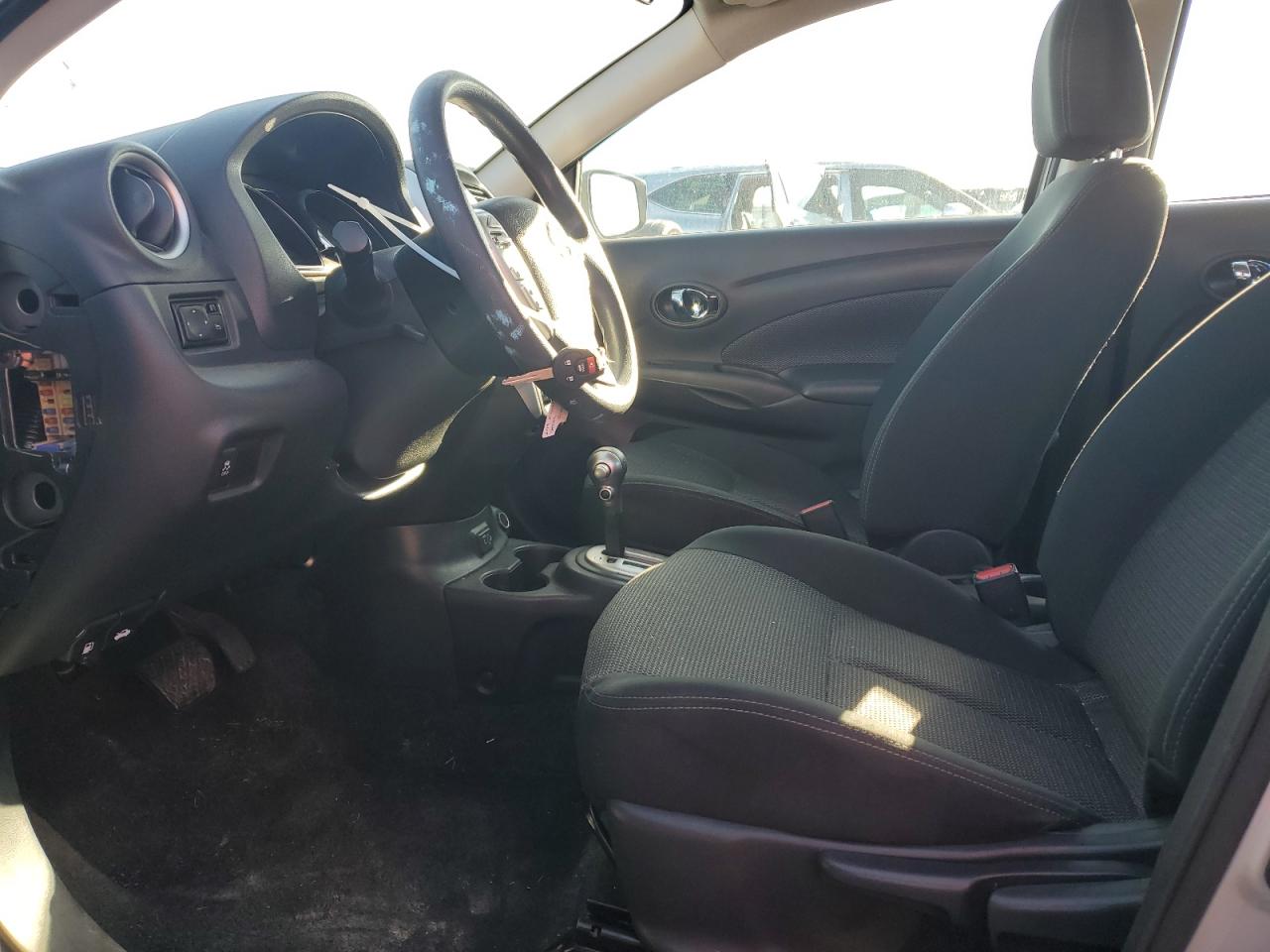 3N1CN7AP8KL877265 NISSAN VERSA 2019