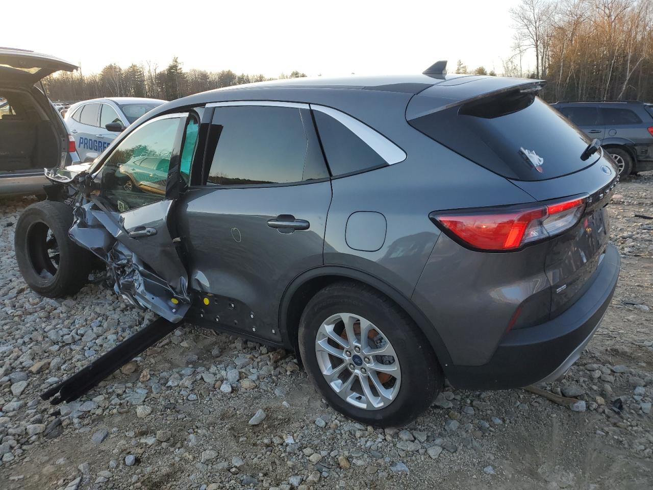 1FMCU9G60NUB60049 FORD ESCAPE 2022