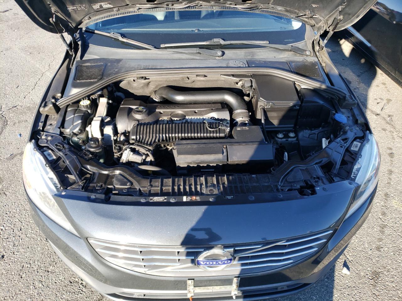 YV1612SK8F1264503 2015 Volvo V60 Premier