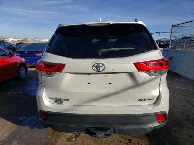 VIN 5TDJZRFH5KS627028 2019 Toyota Highlander, SE no.6