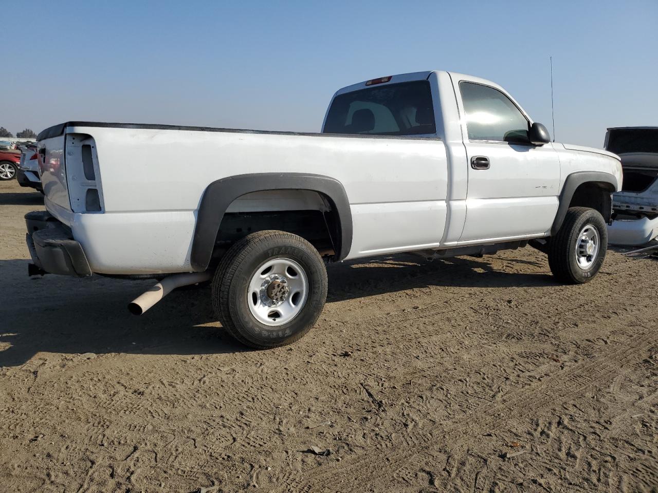 1GCHC24UX3E158517 2003 Chevrolet Silverado C2500 Heavy Duty