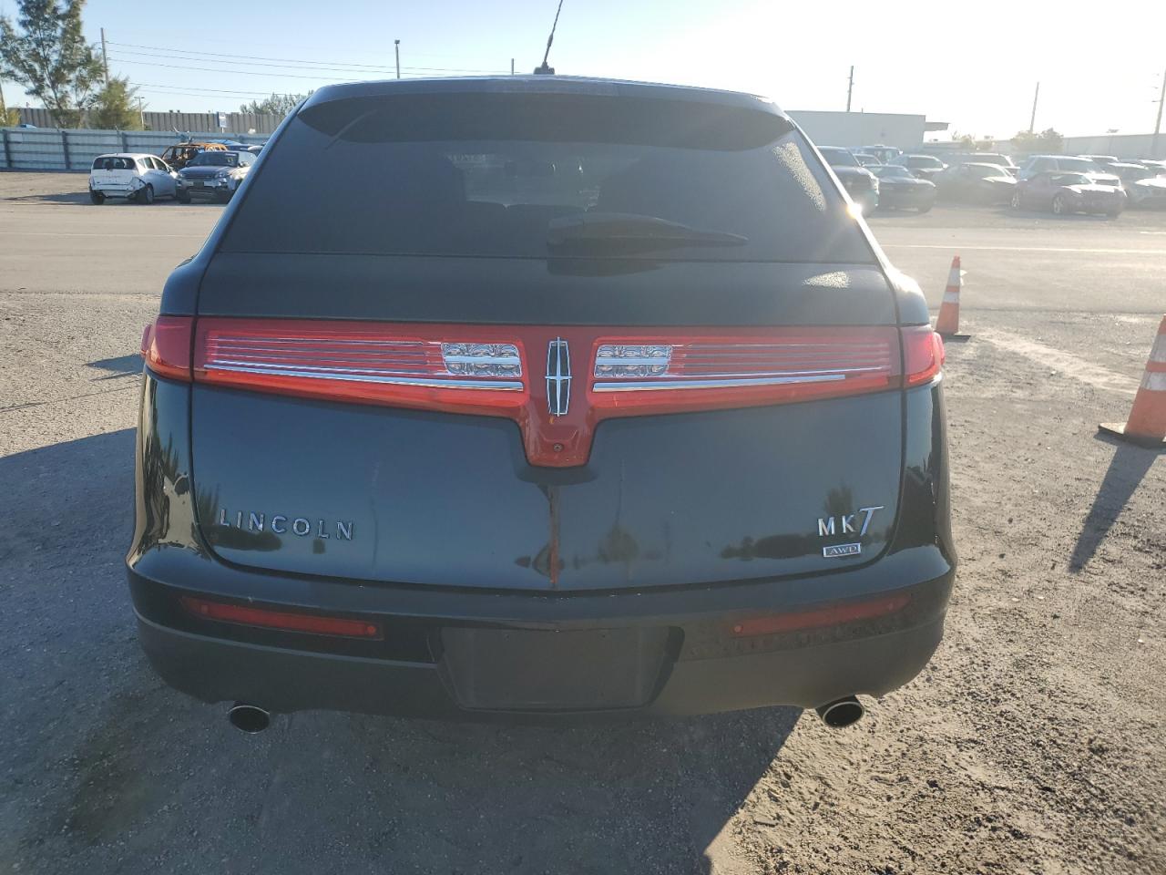 2LMHJ5NK1EBL57801 2014 Lincoln Mkt