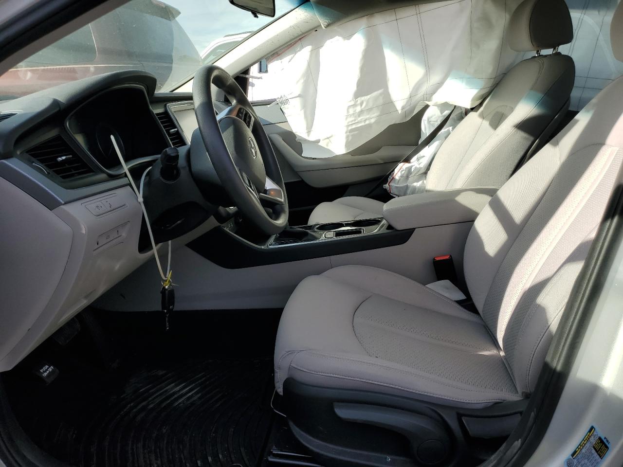 Lot #2689034535 2019 HYUNDAI SONATA SE