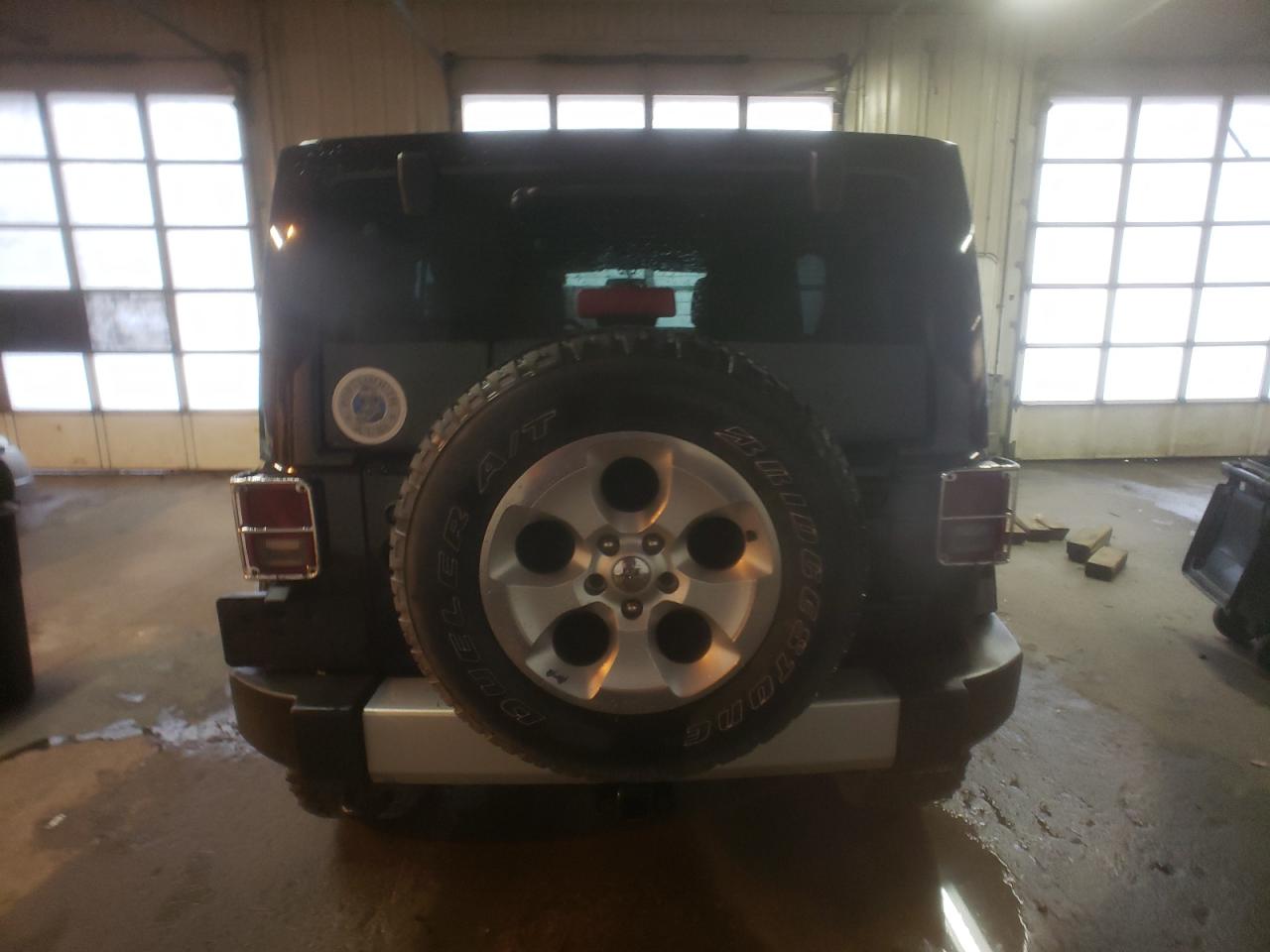 1C4BJWEG9FL728714 2015 Jeep Wrangler Unlimited Sahara