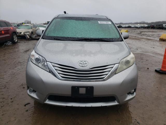 5TDJZ3DC4HS157586 | 2017 TOYOTA SIENNA LE