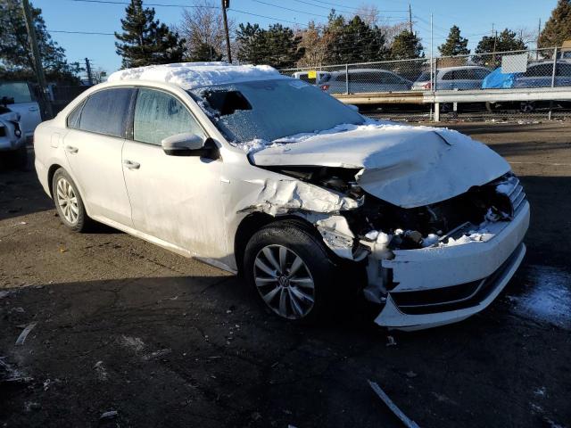 2015 VOLKSWAGEN PASSAT S - 1VWAS7A30FC004408