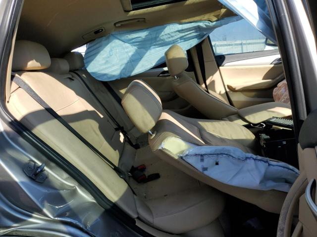 2015 BMW X1 WBAVM1C51FV316314