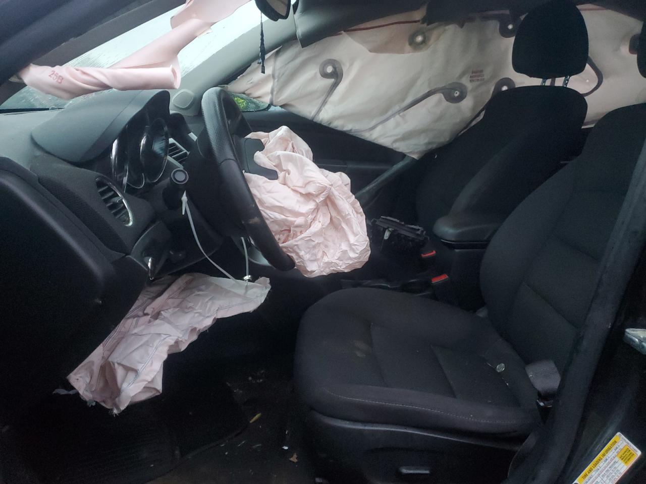1G1PE5SB7G7143694 CHEVROLET CRUZE 2016