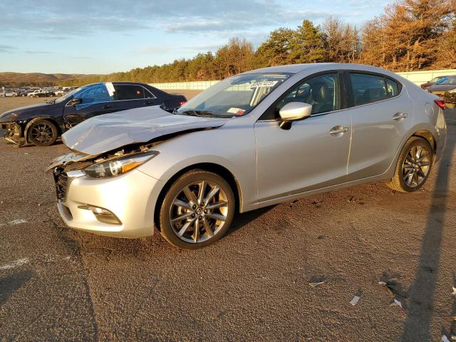 2018 Mazda Mazda3 4-Door Touring