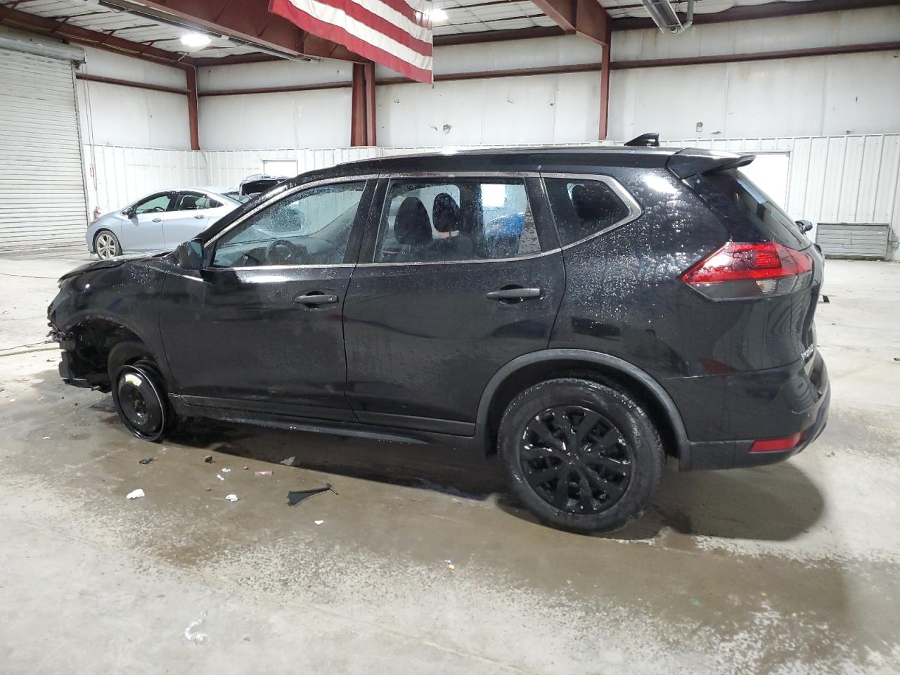 2018 Nissan Rogue S vin: KNMAT2MVXJP523743