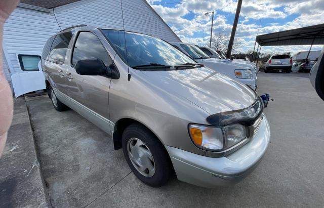 2000 Toyota Sienna LE