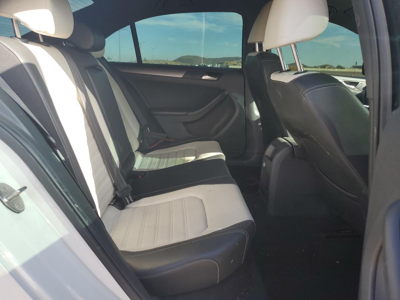 3VWD17AJ1GM283950 2016 Volkswagen Jetta Sport