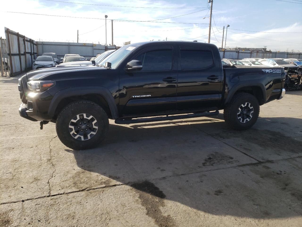 5tfcz5an2hx093259 5TFCZ5AN2HX093259 2017 Toyota Tacoma Double Cab