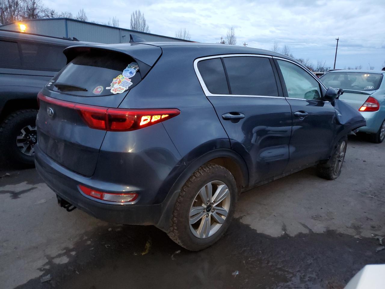 KNDPMCAC7H7281973 2017 Kia Sportage Lx