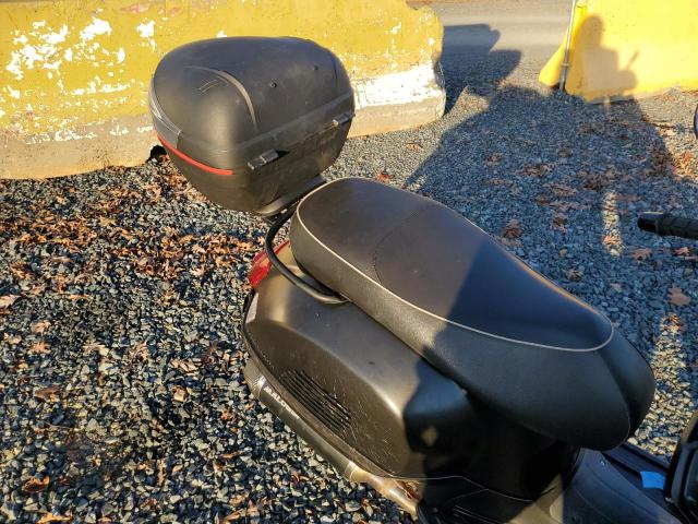 2012 VESPA GTS 300 SU - ZAPM459L3C5703386