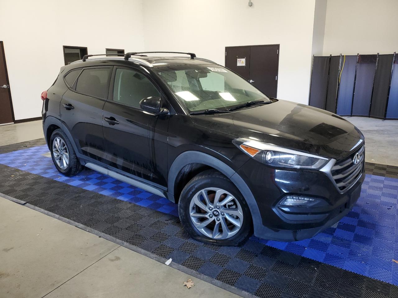 KM8J33A40JU683175 2018 Hyundai Tucson Sel