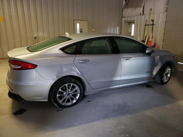 3FA6P0LU0KR225385 | 2019 Ford fusion se