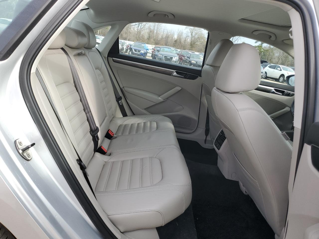 1VWCT7A30HC022108 VOLKSWAGEN PASSAT 2017