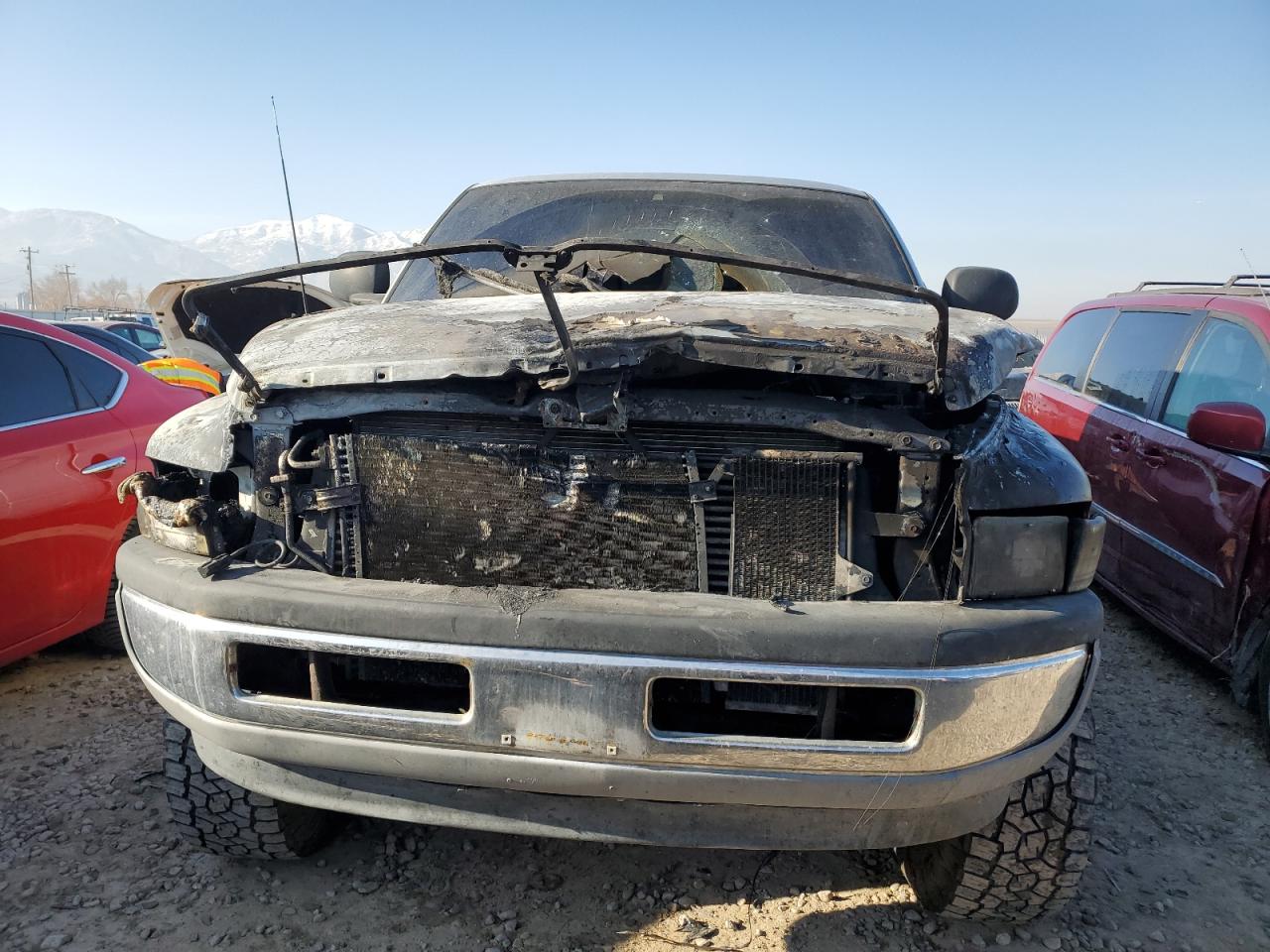 1B7KF23D1WJ149067 1998 Dodge Ram 2500