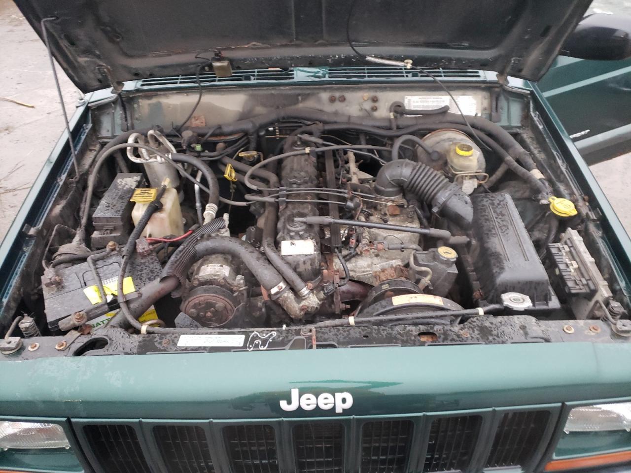 1J4FF48SXYL272419 2000 Jeep Cherokee Sport
